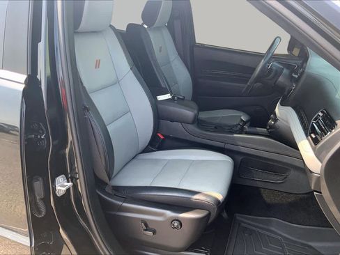 Used 2022 Dodge Durango R/T RWD image 9