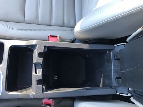 Used 2018 Ford Escape SEL w/ Ford Safe & Smart Package image 30