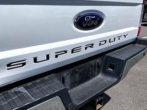 Used 2019 Ford F250 Lariat w/ Lariat Value Package AWD/4WD image 30
