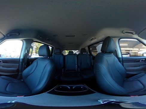 Used 2026 Kia Carnival FWD image 45