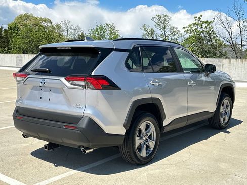 Used 2024 Toyota RAV4 LE image 4