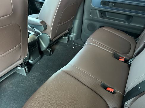 New 2025 Volkswagen ID. Buzz Pro S image 12