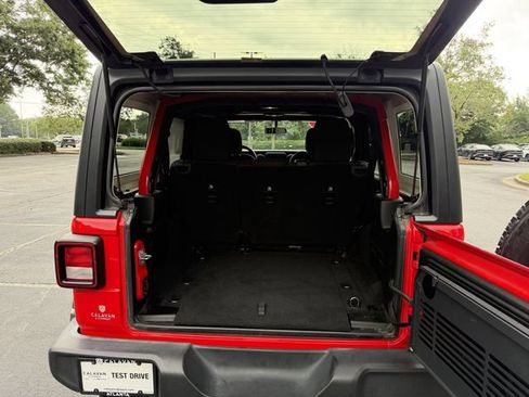 Used 2018 Jeep Wrangler Unlimited Sport S AWD/4WD image 31