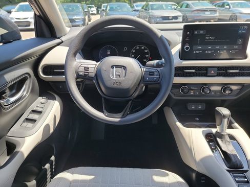 New 2026 Honda HR-V LX image 9