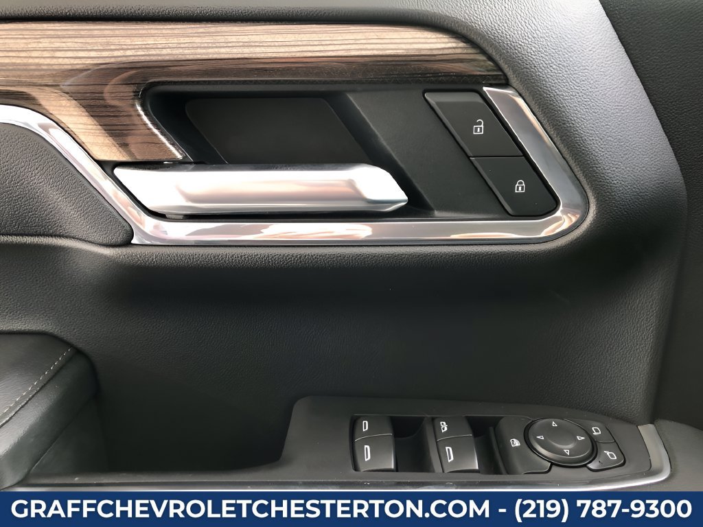 Used 2025 Chevrolet Silverado 1500 LT Trail Boss w/ Convenience Package II AWD/4WD image 36