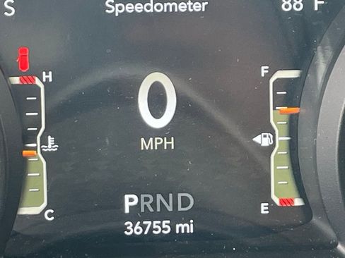 Used 2025 Jeep Wrangler Unlimited Rubicon image 12