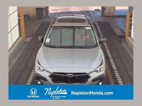 Used 2025 Subaru Crosstrek 2.0i Premium image 1