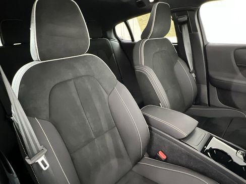 Certified 2023 Volvo C40 P8 Recharge Ultimate image 26