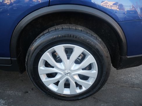 Used 2018 Nissan Rogue S image 30