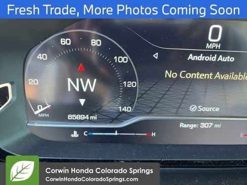 Used 2023 GMC Yukon XL Denali image 11