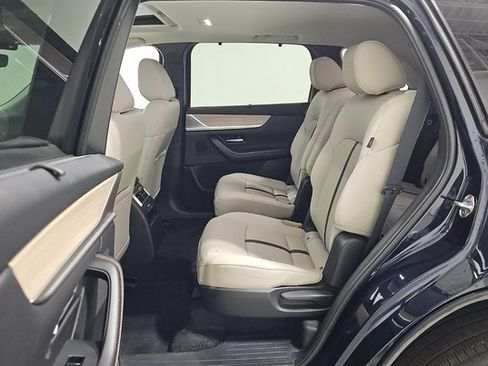 Used 2025 MAZDA CX-90 Plug-In Hybrid w/ Preferred AWD/4WD image 8