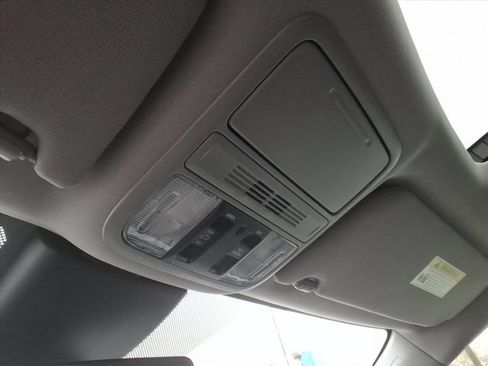 Used 2024 Honda Odyssey EX-L image 23