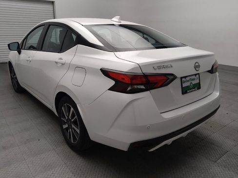 Used 2025 Nissan Versa SV FWD image 5