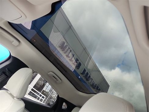 Used 2021 Ford Mustang Mach-E Premium image 14