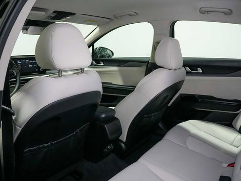 Used 2022 Kia K5 LXS FWD image 19