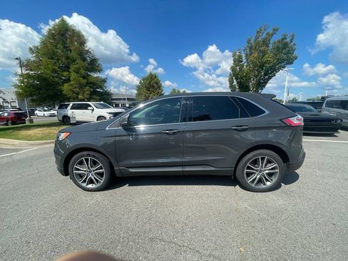 Used 2021 Ford Edge Titanium AWD/4WD image 4