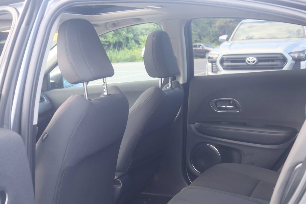 Used 2021 Honda HR-V EX image 19