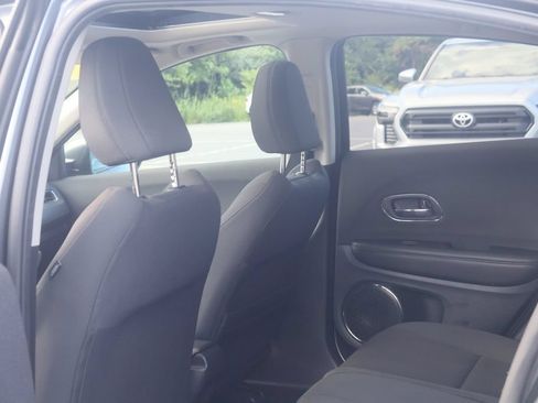 Used 2021 Honda HR-V EX image 19