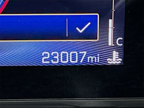 Used 2025 Chevrolet Trax RS w/ Driver Confidence Package image 10