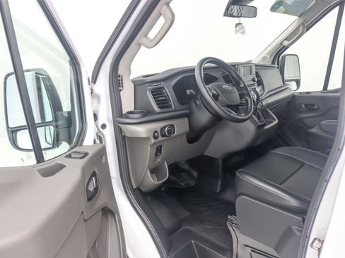 Used 2022 Ford Transit 250 Medium Roof RWD image 18