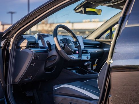 New 2026 Kia K5 GT-Line image 16