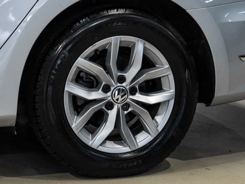 Used 2016 Volkswagen Passat 1.8T S FWD image 56