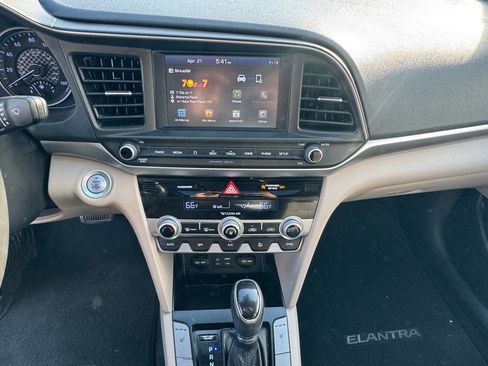 Used 2020 Hyundai Elantra Value Edition image 11