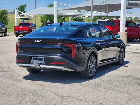 Used 2025 Kia K4 image 5