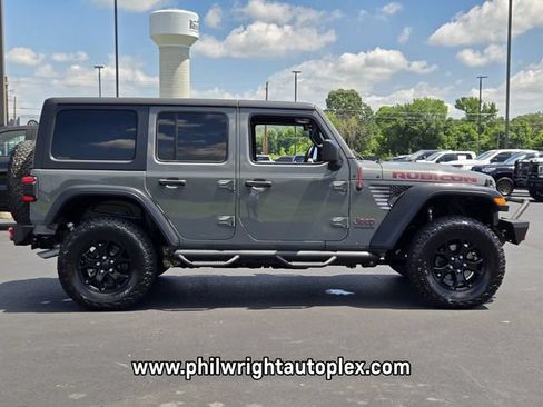 Used 2018 Jeep Wrangler Unlimited Rubicon AWD/4WD image 2