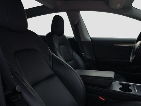Used 2022 Tesla Model 3 Long Range AWD/4WD image 18