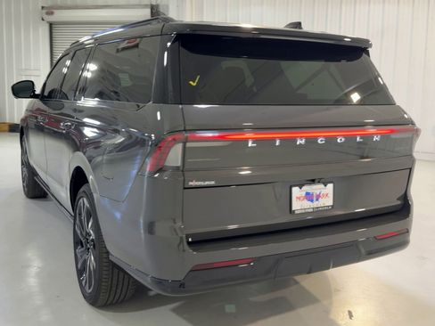 New 2026 Lincoln Navigator L Black Label image 8