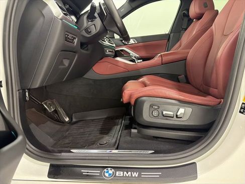 Used 2021 BMW X6 xDrive40i w/ Executive Package AWD/4WD image 14