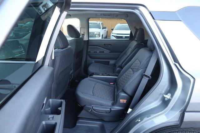 Certified 2025 Nissan Pathfinder SV w/ SV Premium Package FWD image 25