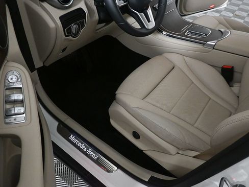 Certified 2022 Mercedes-Benz GLC 300 GLC 300 w/ Premium Package Lite image 7