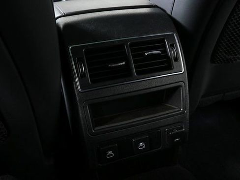 Used 2021 Jaguar F-PACE S image 21