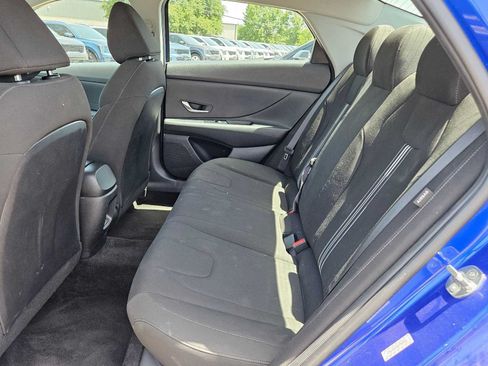 Used 2024 Hyundai Elantra SEL FWD image 15