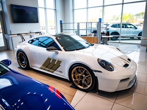 Used 2024 Porsche 911 GT3 image 11
