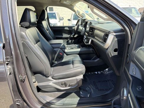 Used 2024 Ford Expedition Max XLT RWD image 27