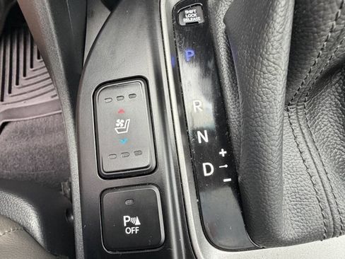 Used 2017 Hyundai Santa Fe Sport AWD/4WD image 22