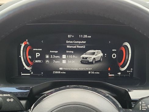 Used 2023 Nissan Pathfinder Platinum AWD/4WD image 12