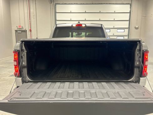 Used 2025 RAM 1500 Big Horn AWD/4WD image 33