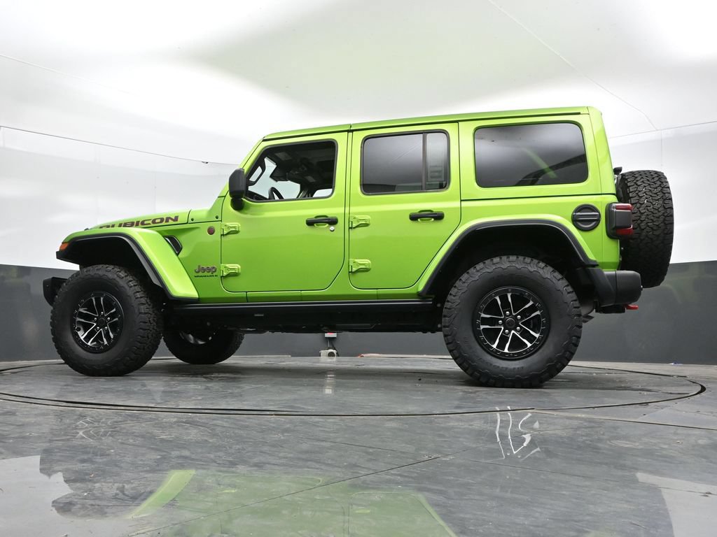 Used 2025 Jeep Wrangler Unlimited Rubicon AWD/4WD image 46