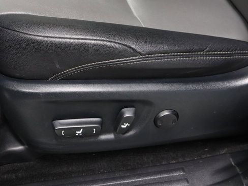 Used 2018 Toyota 4Runner SR5 Premium image 24