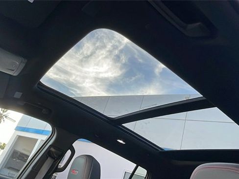 New 2026 Chevrolet Traverse Z71 w/ Driver Confidence Package image 29