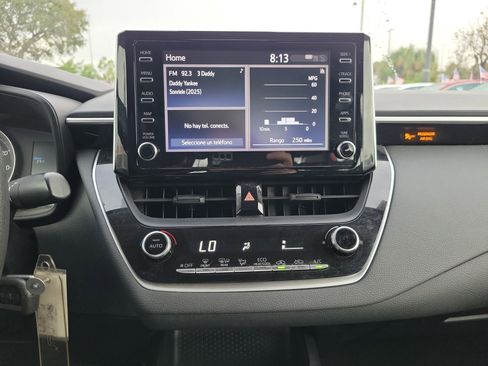 Used 2020 Toyota Corolla LE image 26