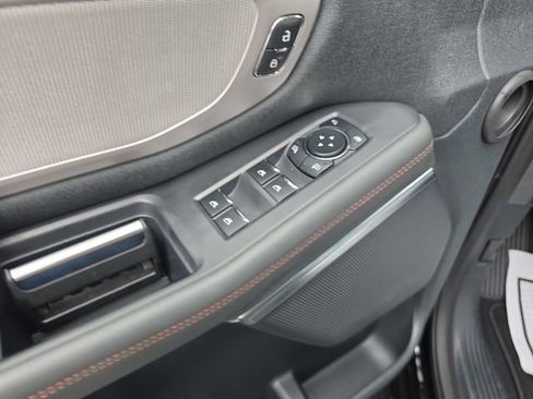 Used 2025 Ford Expedition Active image 15