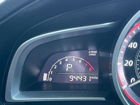 Used 2014 MAZDA MAZDA3 i Sport image 32