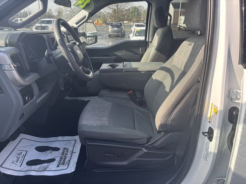 Used 2024 Ford F250 XLT image 12