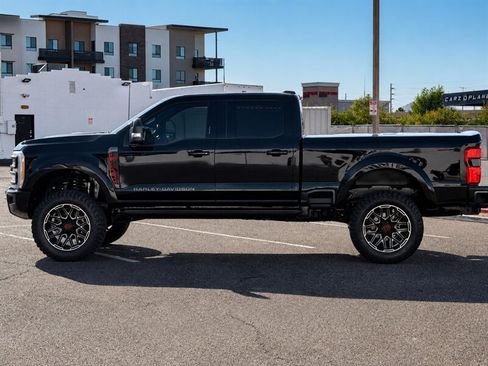 Used 2023 Ford F250 Lariat w/ Lariat Ultimate Package AWD/4WD image 7