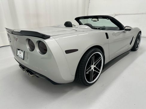 Used 2007 Chevrolet Corvette Convertible w/ Preferred Equipment Group RWD image 8